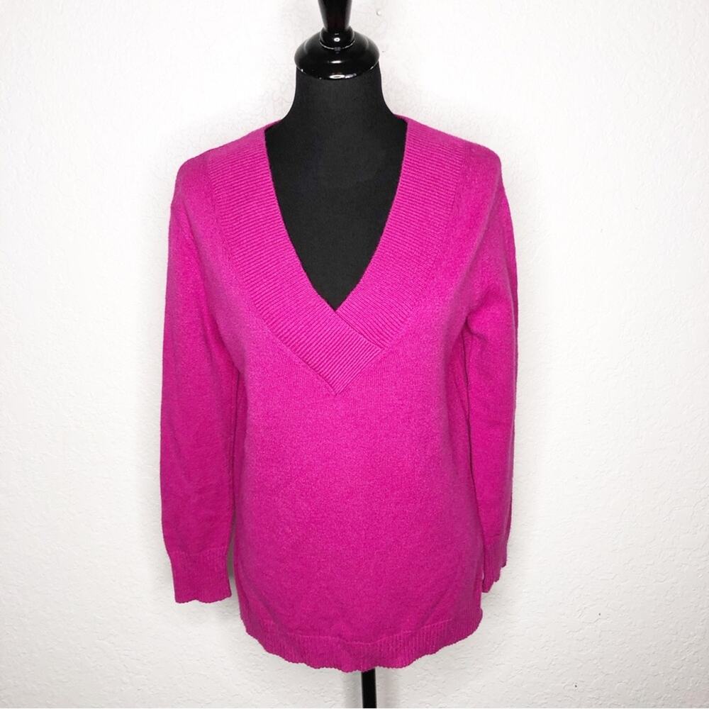 Anthropologie bright pink v‎ neck sweater size Small